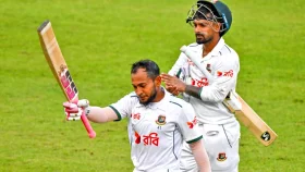 শততম টেস্টে সেঞ্চুরির দোড়গোড়ায় মুশফিক রহিম, বাংলাদেশ ২৯২/৪