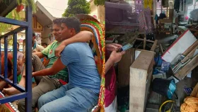 আতঙ্কে হলের ছাদ থেকে শিক্ষার্থীদের লাফ, আহত অন্তত ১০&nbsp;