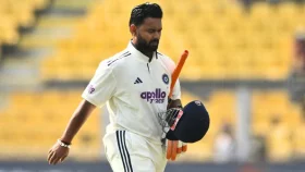 প্রোটিয়াদের রান উৎসবের মঞ্চে ব্যাটিং বিপর্যয়ে ভারত