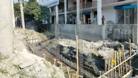 বিদ্যুৎতের তারে রডের স্পর্শ, শ্রমিকের মৃত্যু