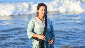 স্বামীর সঙ্গে অভিমান করে গৃহবধূর গলা ফাঁস&nbsp;