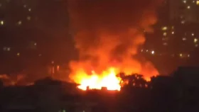 কড়াইল বস্তিতে ভয়াবহ অগ্নিকাণ্ড