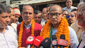 দূর থেকে নেতৃত্ব দিয়ে তারেক রহমান বিএনপিকে ঐক্যবদ্ধ রেখেছেন