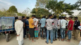 নরসিংদীতে অটোরিকশা চালককে গলাকেটে হত্যা