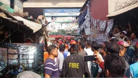 কালিয়াকৈরে সফিপুর বাজারে অগ্নিকাণ্ড