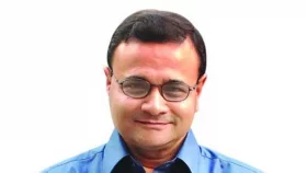 বেকায়দায় ডা. এজাজ
