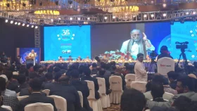 &lsquo;চিকিৎসকদের চেয়ে প্রভাবশালী আর কেউ নেই&rsquo;