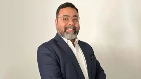 যুক্তরাজ্যে প্রথম বাংলাদেশি উপাচার্য আইইউবির প্রাক্তন শিক্ষার্থী ওসামা খান