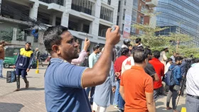 'কেউ আসছেন ভালোবাসার টানে, কেউ ভিউ কামাতে, আবার কেউ সেলিব্রেশন করতে'