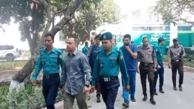 ট্রাইব্যুনালে হাজির করা হয়েছে ২ সেনা কর্মকর্তাকে