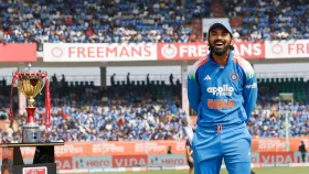 দুই বছর এবং টানা ২০ ম্যাচ পর টস জিতল ভারত