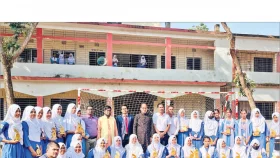 শতভাগ উপস্থিতি ও সেরা শিক্ষার্থী সম্মাননা
