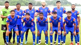 পুলিশের সঙ্গে পারলো না কিংস, মোহামেডান নামলো আরো নিচে