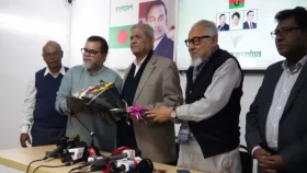নিজ দল বিলুপ্ত করে ধানের শীষের প্রার্থী হলেন জাতীয়দলের হুদা
