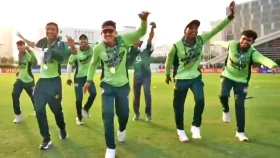 ভারতকে হারিয়ে এশিয়া কাপ জিতে &lsquo;ধুরন্ধর&rsquo; নাচে মাতল পাকিস্তানি যুবারা