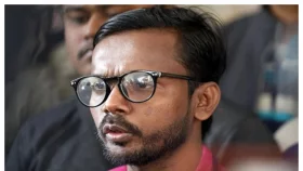 নিরাপত্তার জন্য গানম্যান চান হিরো আলম