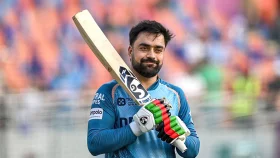 আফগানিস্তানের রাস্তায় হাঁটেন না রশিদ; চড়েন বুলেটপ্রুফ গাড়িতে