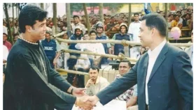আলোচনায় তারেক রহমানের সঙ্গে নায়ক মান্নার সেই ছবি