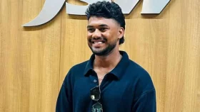 আইপিএলের টাকায় বাবার ঋণ শোধ করবেন ১৯ বছরের কার্তিক