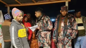 দর্শনা সীমান্ত দিয়ে ১৪ ভারতীয়কে পুশ ইন