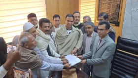 ১৮ কোটি মানুষকে জিম্মি করে ভোটারবিহীন নির্বাচন করেছে আ. লীগ