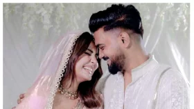 ১৩ বছর শারীরিক সম্পর্কের পর বিয়ে করলেন হিনা খান