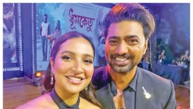ফের জুটি বাঁধছেন দেব-শুভশ্রী!