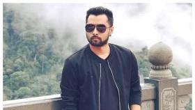 অভিনয়ে প্রশংসা কুড়াচ্ছেন হৃদয় খান
