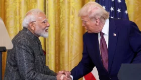 ভারতের রাশিয়ান তেল ক্রয়ে ক্ষুব্ধ ট্রাম্প, বাড়তি শুল্কের হুঁশিয়ারি