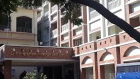 হাজতখানায় জায়নামাজ বিতরণ করলেন বিচারক&nbsp;&nbsp;&nbsp;&nbsp;&nbsp;&nbsp;