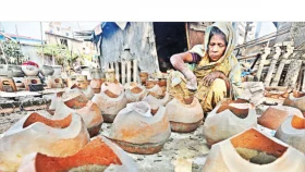 অসহায় সরকার জিম্মি ভোক্তা