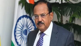 মোবাইল-ইন্টারনেটবিহীন জীবন ভারতীয় নিরাপত্তা উপদেষ্টার!