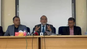 জাতীয় বেতন কমিশনের সদস্য পদ থেকে ঢাবি অধ্যাপকের পদত্যাগ&nbsp;