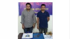 কুমিল্লায় বিদেশি পিস্তল ও গুলিসহ গ্রেপ্তার ২