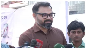 একটি দল নির্বাচনী আচরণবিধি লঙ্ঘন করছে