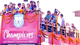 এবারো সাবিনাদের জন্য প্রস্তুত ছাদখোলা বাস