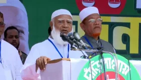 &lsquo;চোর ও লুণ্ঠনকারীদের পেটের ভেতর হাত দিয়ে টাকা বের করে আনা হবে&rsquo;