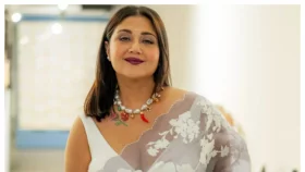 একই সঙ্গে একাধিক প্রেম : ফের বিতর্কে স্বস্তিকা