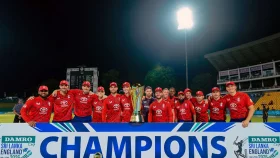 রোমাঞ্চকর লড়াই শেষে শ্রীলঙ্কাকে হোয়াইটওয়াশ করল ইংল্যান্ড