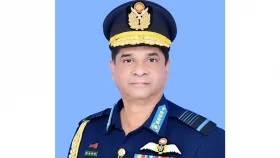 যখন ইউনিফর্মে থাকব, পক্ষপাতিত্ব করব না: বিমানবাহিনী প্রধান