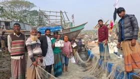 জনবল, অর্থ কিছুই নেই মিজানের একাই ছুটছেন ভোটারদের দ্বারে দ্বারে