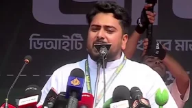 একটি দল দেশকে বিপদগ্রস্ত করার পরিকল্পনা নিয়ে এগোচ্ছে