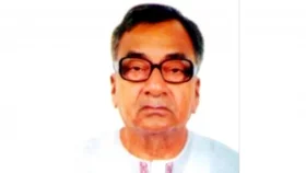 সাবেক পৌর মেয়রসহ ৩জনের বিরুদ্ধে টাকা আত্মসাতের মামলা