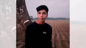 মোটরসাইকেল দুর্ঘটনায় আহত স্কুলছাত্রের মৃত্যু
