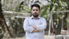 &lsquo;আওয়ামী লীগের চশমায় বাংলাদেশকে দেখবেন না&rsquo;