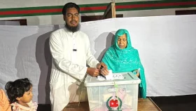 প্রশাসন দুর্বলভাবে কার্যক্রম পরিচালনা করছে