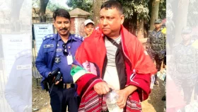 কেন্দ্রে উচ্ছৃঙ্খল আচরণের অপরাধে প্রবাসীর কারাদণ্ড
