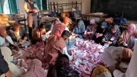 গণভোটে বিশাল ব্যবধানে &lsquo;হ্যাঁ&rsquo;র জয়
