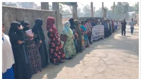 পিরোজপুরে বিএনপি নেতাকে কুপিয়ে জখমের প্রতিবাদ, আটক ১
