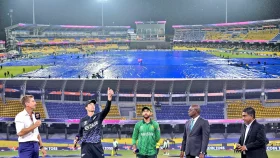 টসের সময়েই নামলো বৃষ্টি, ব্যাটিংয়ে নামতে পারেনি পাকিস্তান
